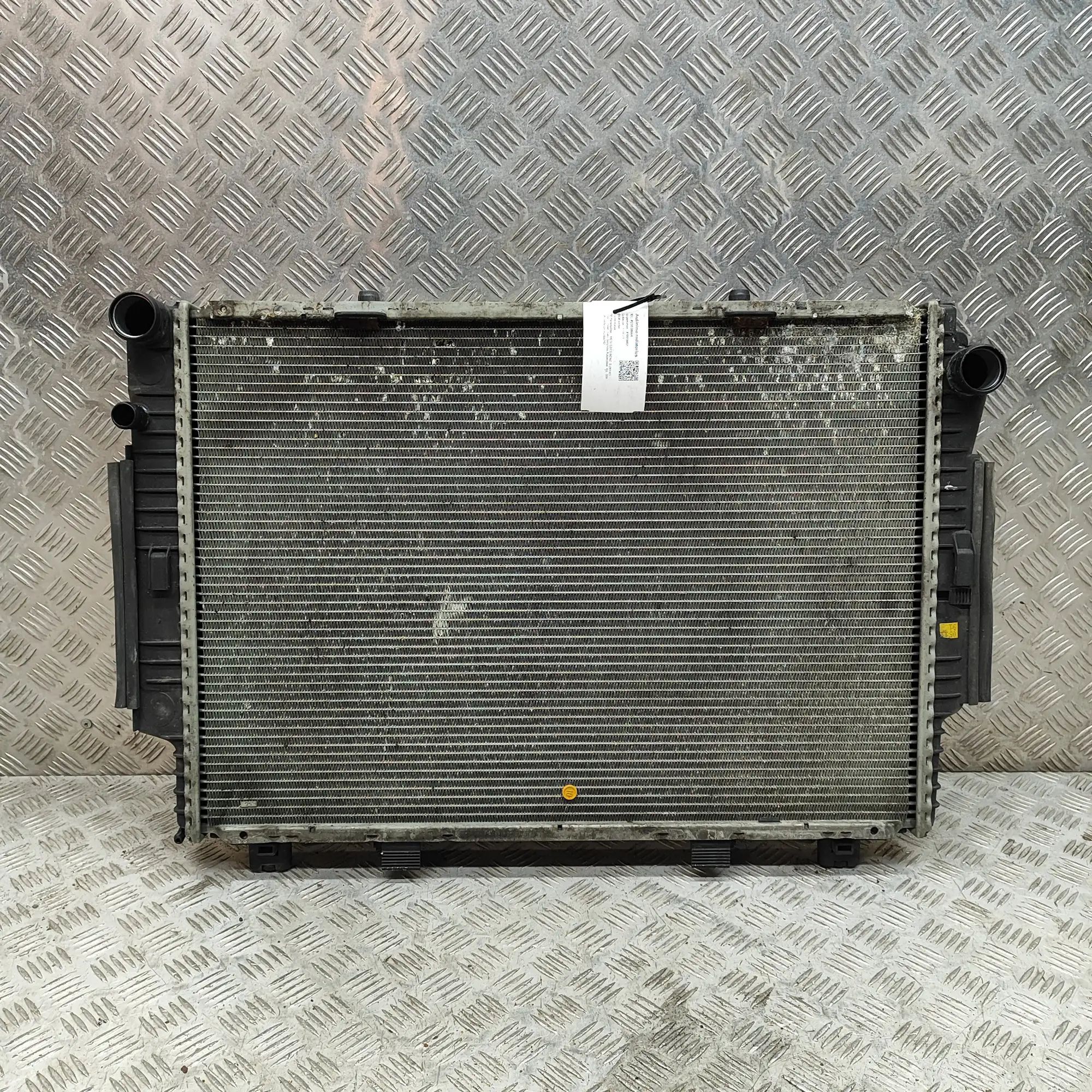 Mercedes-Benz 200 - 500 / E (W124) Cooling Radiator Cooling Radiator — MERCEDES BENZ S-CLASS (W140)...