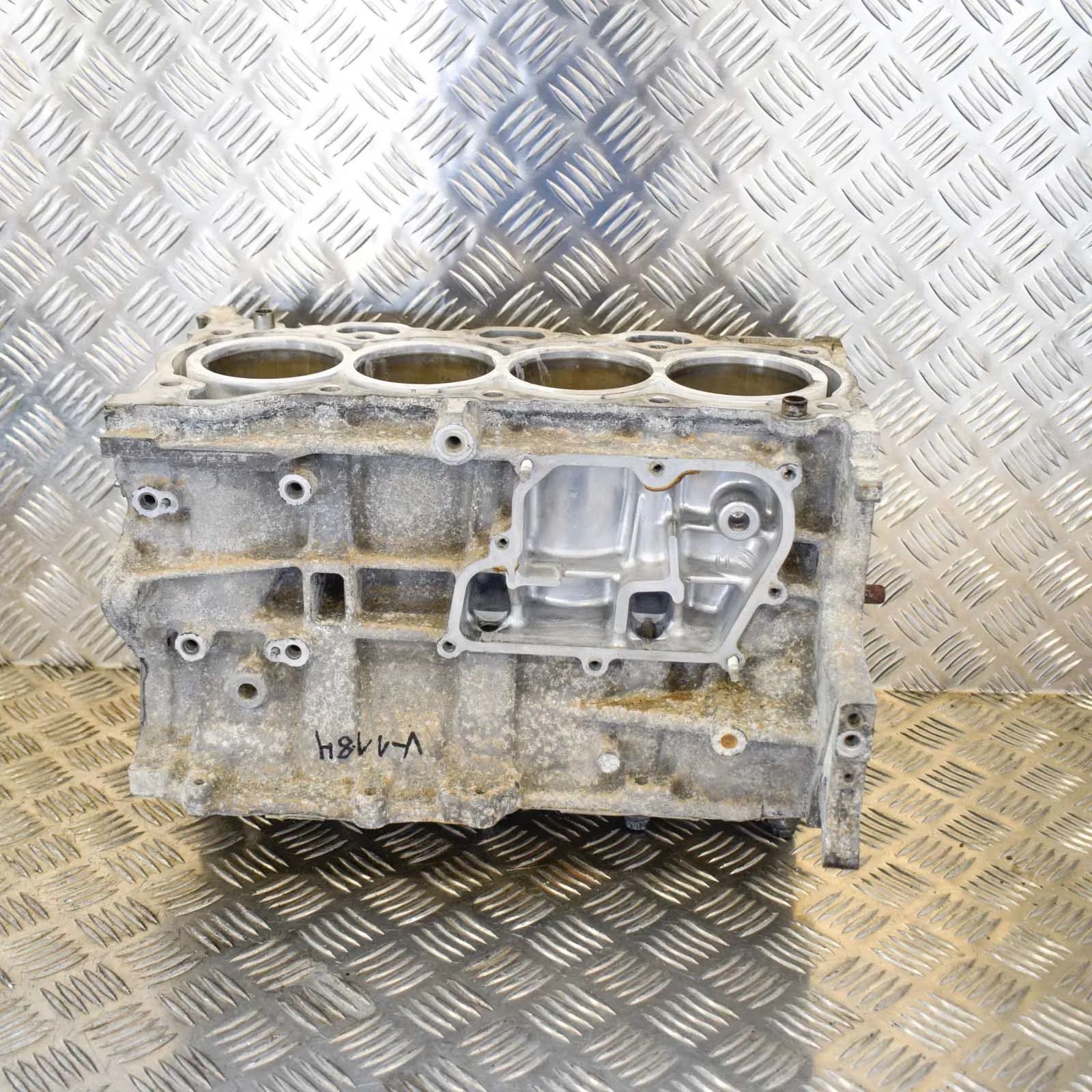 Toyota Verso mootoriplokk Engine Block — TOYOTA VERSO _R2_ (2009-2018) — ...