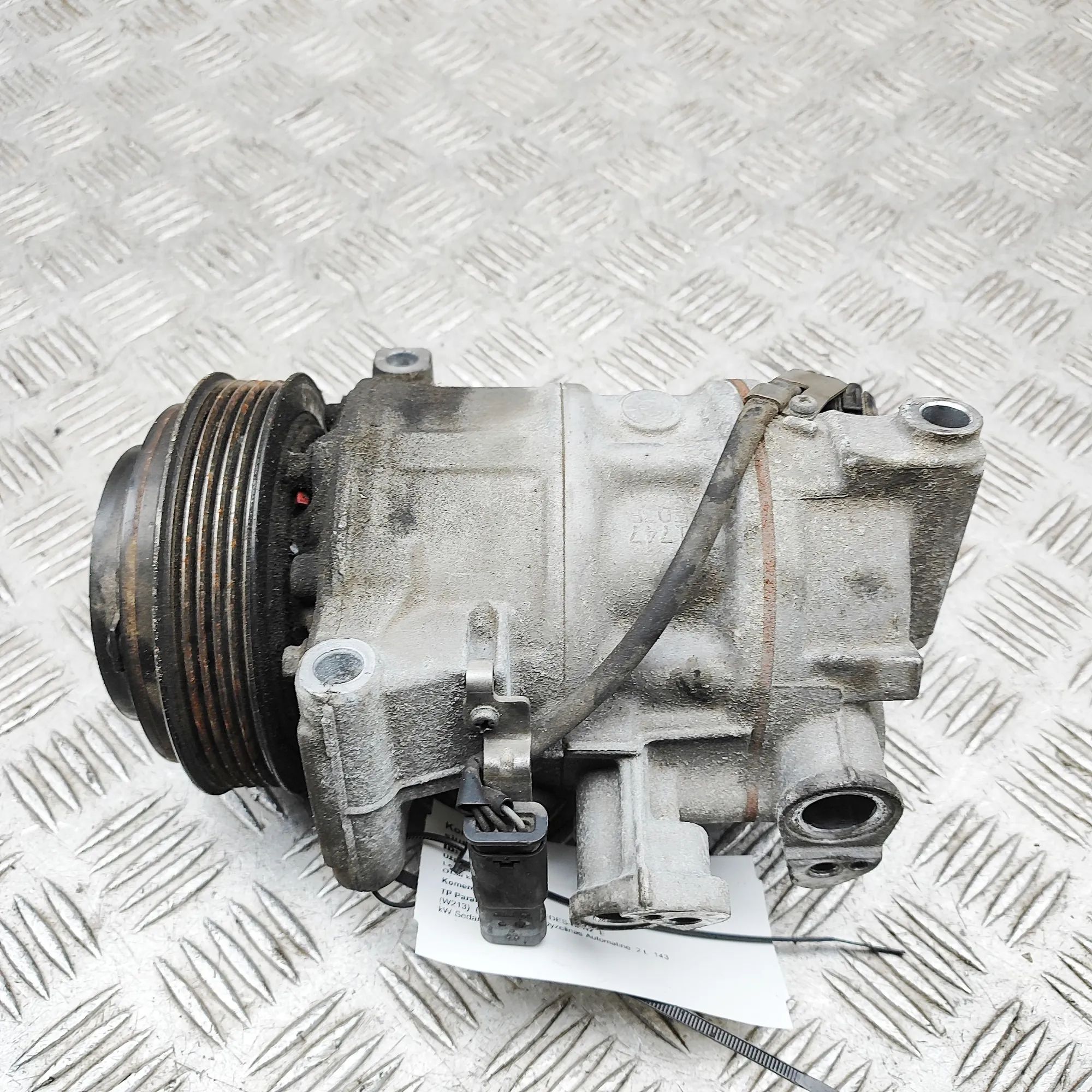 Mercedes-Benz A (W176) Air-conditioning compressor Air-conditioning compressor — MERCEDES BENZ E-C...