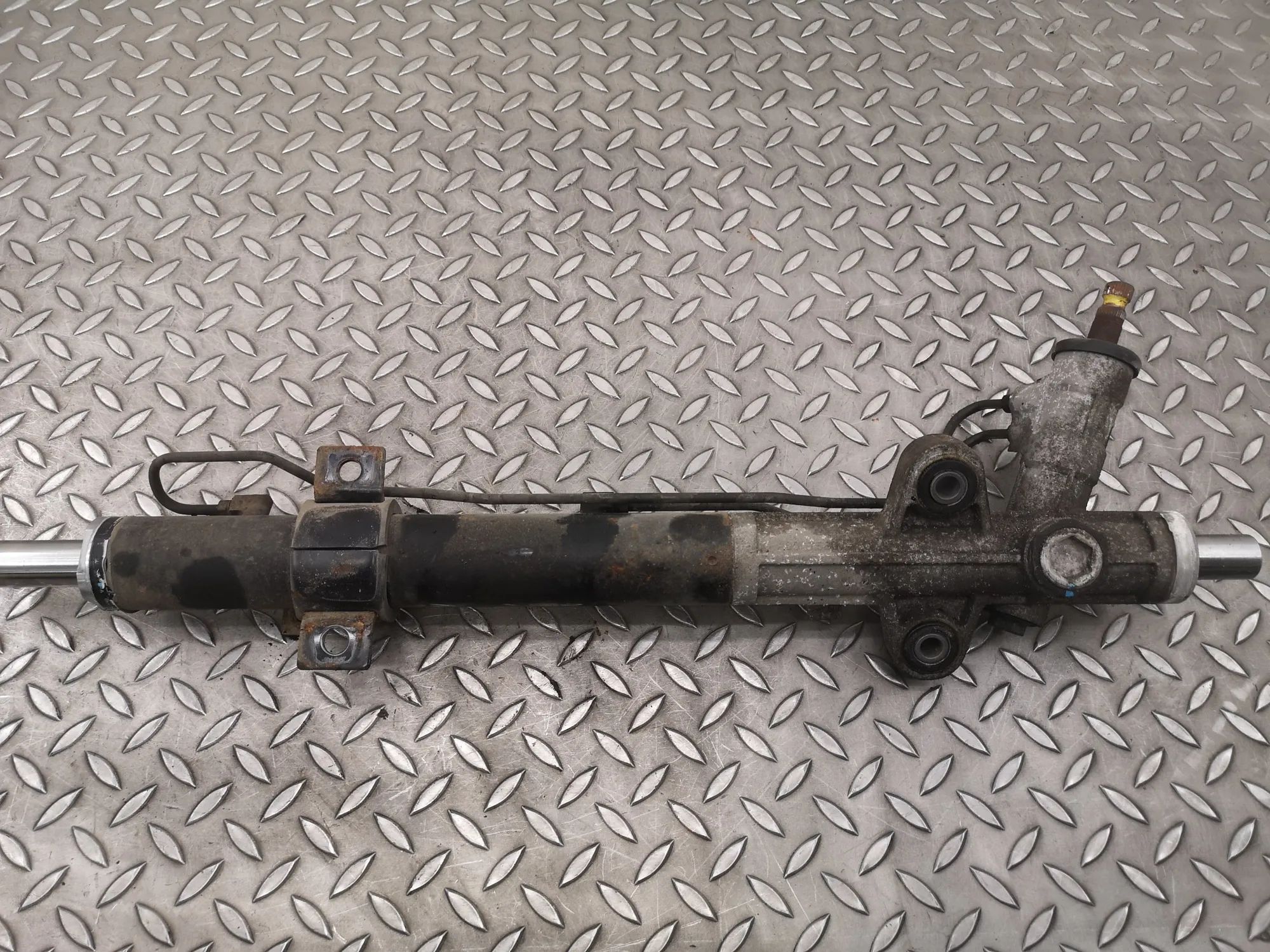Hyundai H-1 roolilatt / roolikarp Steering Rack — HYUNDAI H-1 Travel TQ (2008-PRE...