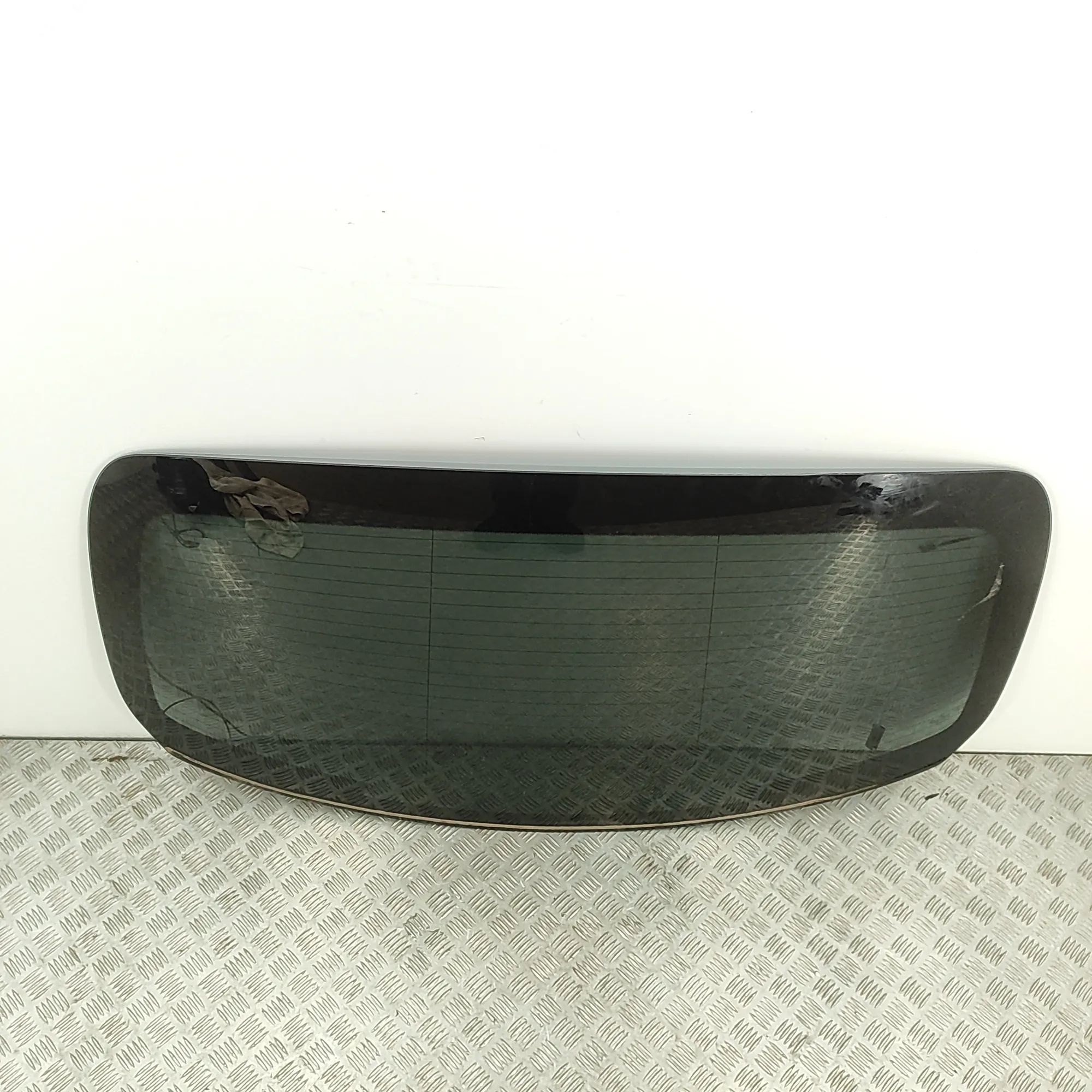 Mercedes-Benz A (W177) Rear Window glass Rear window glass — MERCEDES BENZ E-CLASS (W213...