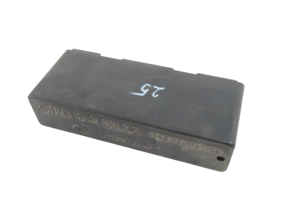 Mercedes-Benz 200 - 500 / E (W124) Headlights Relay Headlights Relay — MERCEDES-BENZ E-CLASS (W124)...