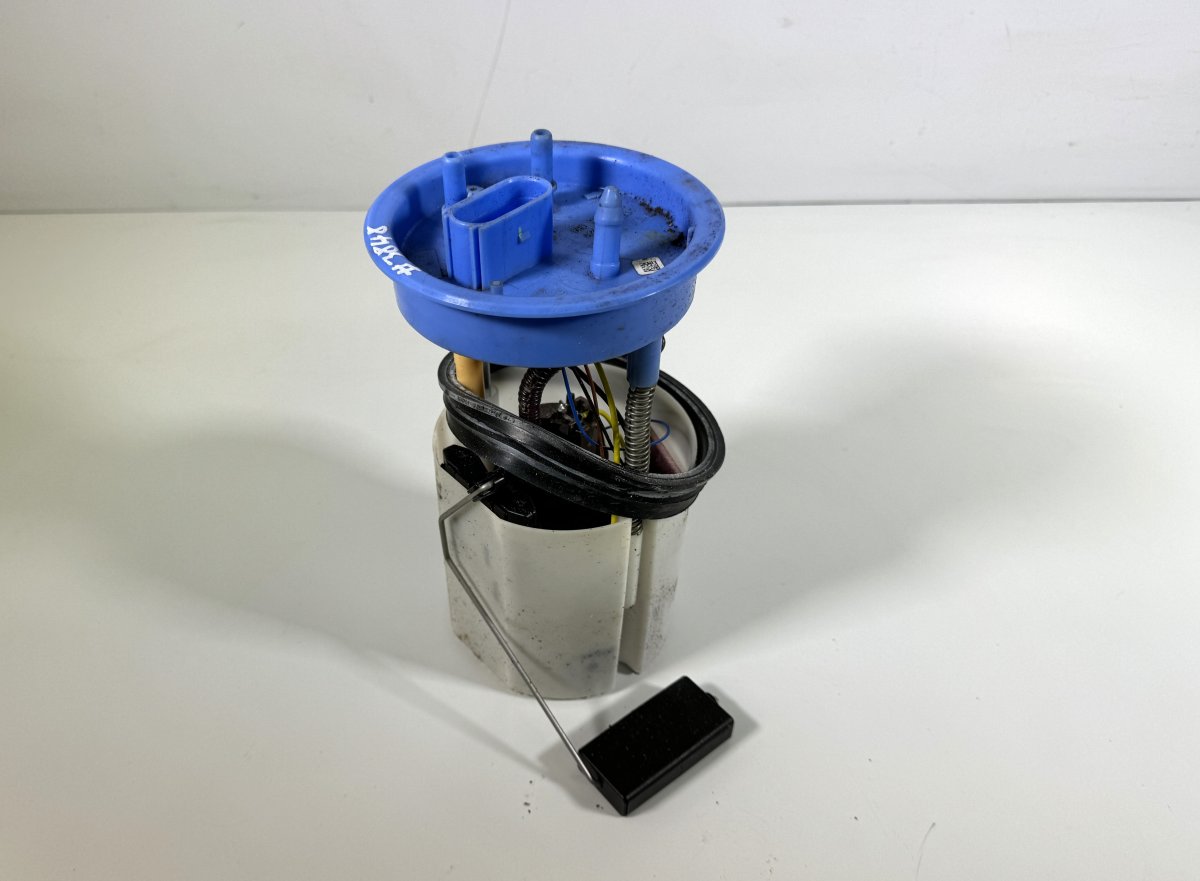 Audi A1 (8X) Fuel feed pump Fuel feed pump — AUDI A1 (8X1, 8XK, 8XA, 8XF) (...