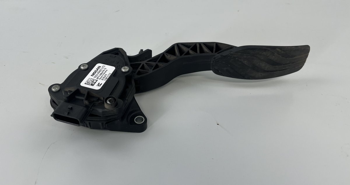 Nissan X-Trail / Rogue Accelerator Pedal Accelerator pedal — NISSAN X-TRAIL III (T32) (2...