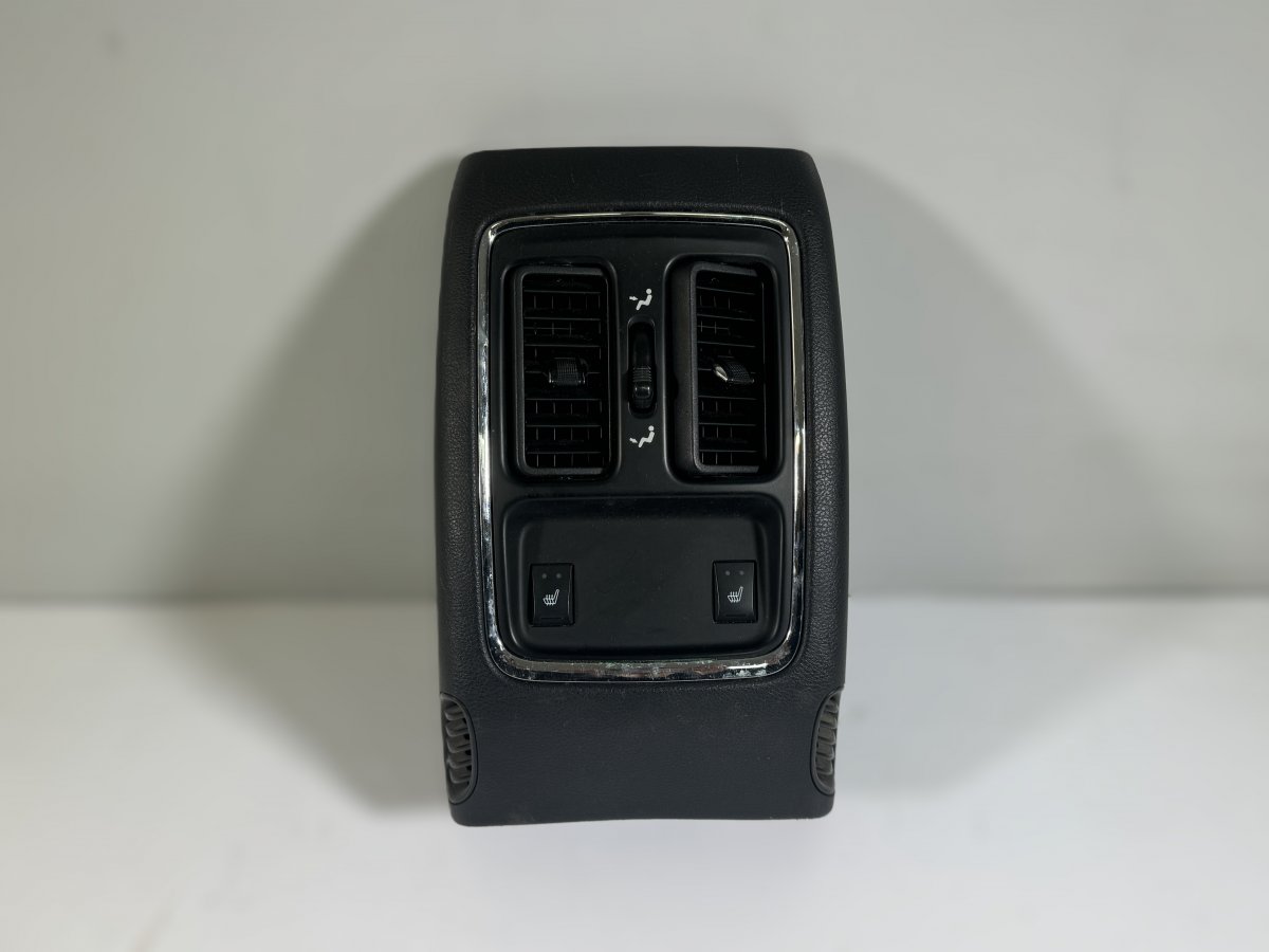 Jeep Grand Cherokee (WK) Centre air vent — rear Centre air vent — rear — JEEP GRAND CHEROKEE IV...