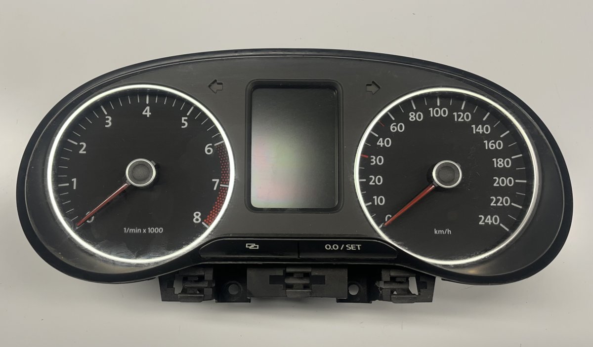 Volkswagen Polo instrument cluster Instrument cluster — VW POLO V (6R, 6C, 61) (20...
