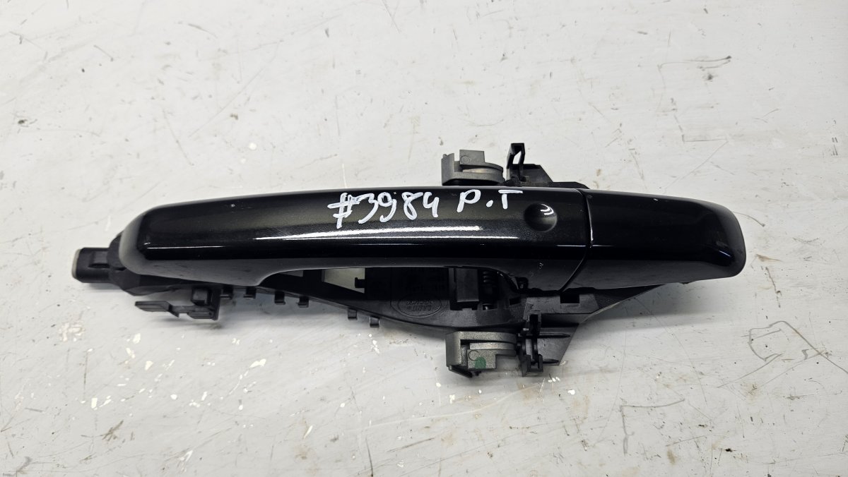 Jaguar XF Exterior door handle — rear right Exterior door handle — rear right — JAGUAR XF (...