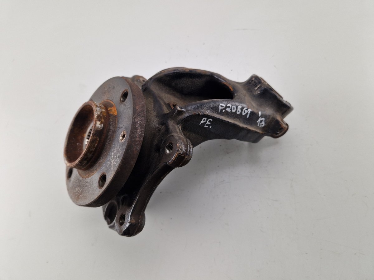 Peugeot 208 Wheel bearing housing — front right Wheel bearing housing — front right — PEUGEOT 2...