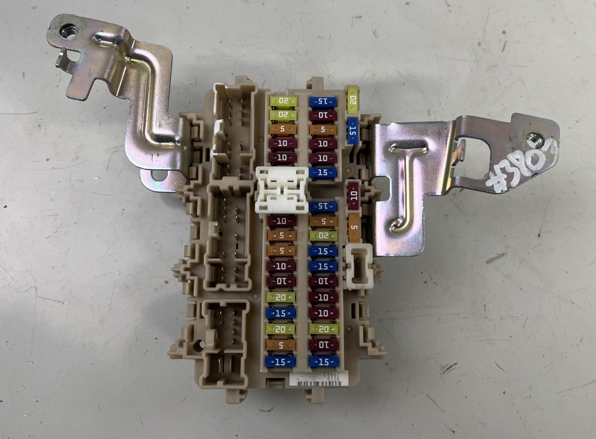 Nissan X-Trail / Rogue Fuse box Fuse box — NISSAN X-TRAIL III (T32) (2013-2022)...