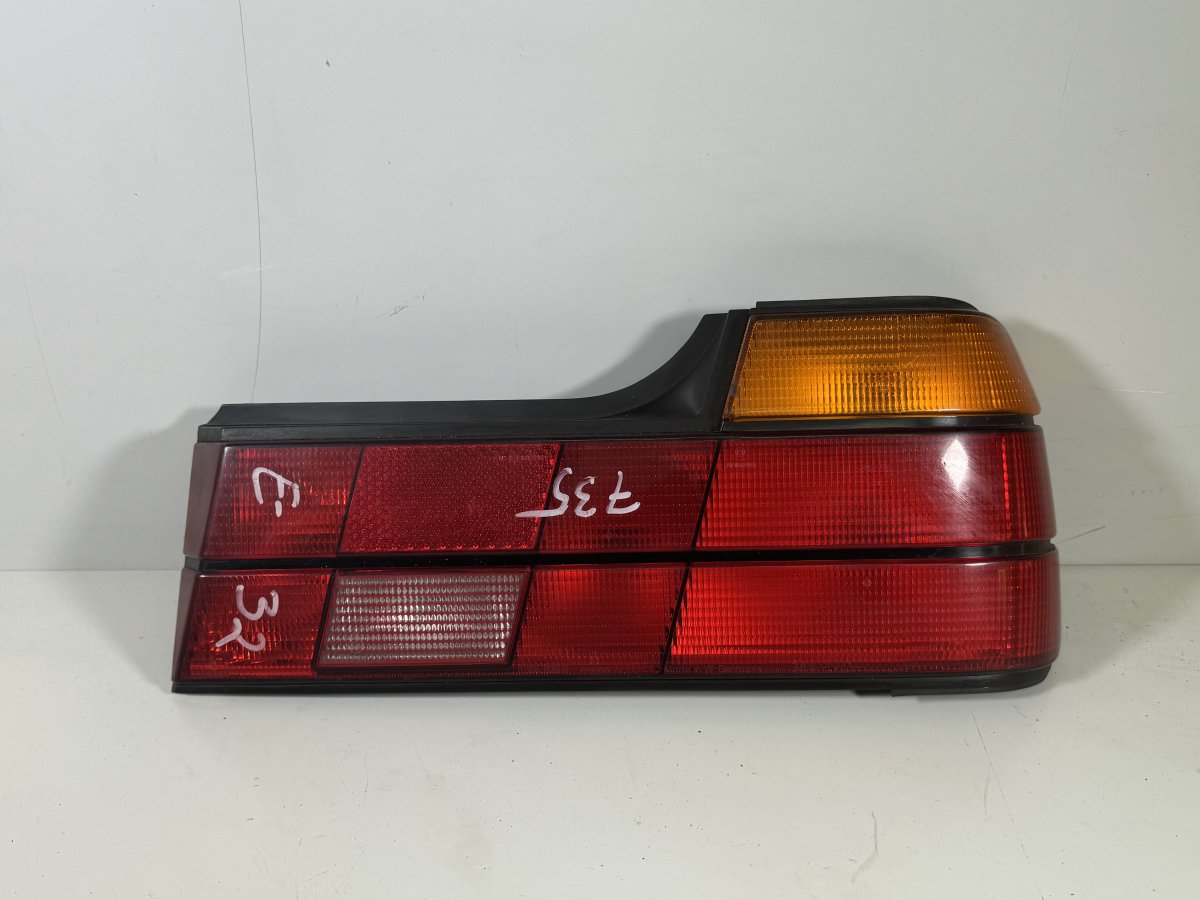BMW 7 (E32) Right Rear Light Right rear light — BMW 7 (E32) (1986-1994) — 63...