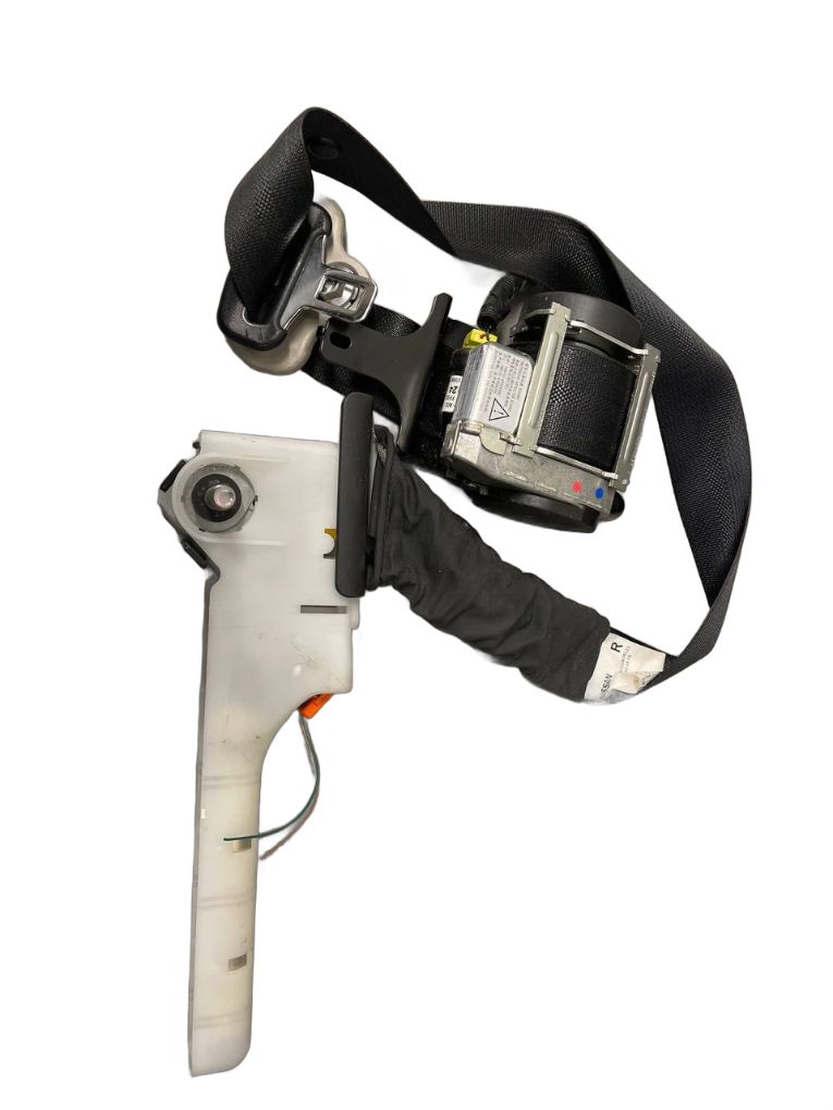 Nissan Pulsar (C13) Seat belt — front right Seat belt — front right — NISSAN PULSAR (C13) (...