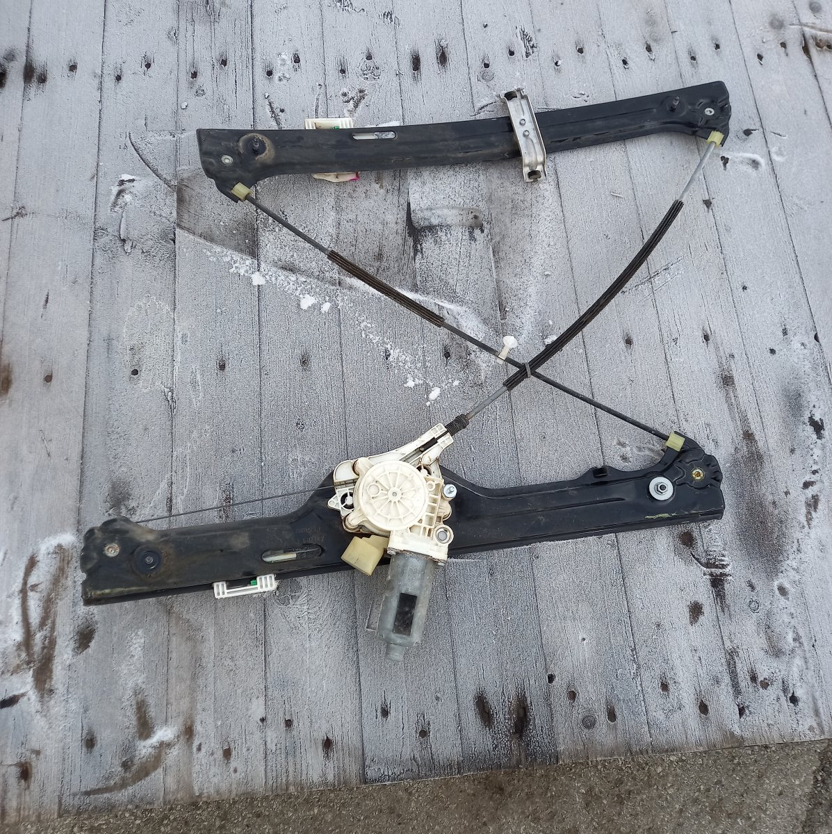 BMW X5 (E70) Front-left window regulator mechanism Front-left window regulator mechanism — BMW X5 ...
