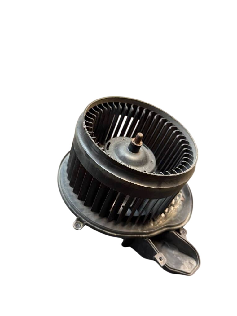 Volvo V70 Heater Blower Motor Heater blower motor — VOLVO V70 II / XC70 I (P8...