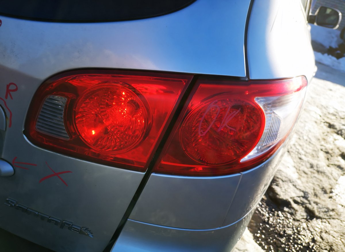 Hyundai Santa Fe Right Rear Light Right rear light — HYUNDAI SANTA FE II (CM, NC)...
