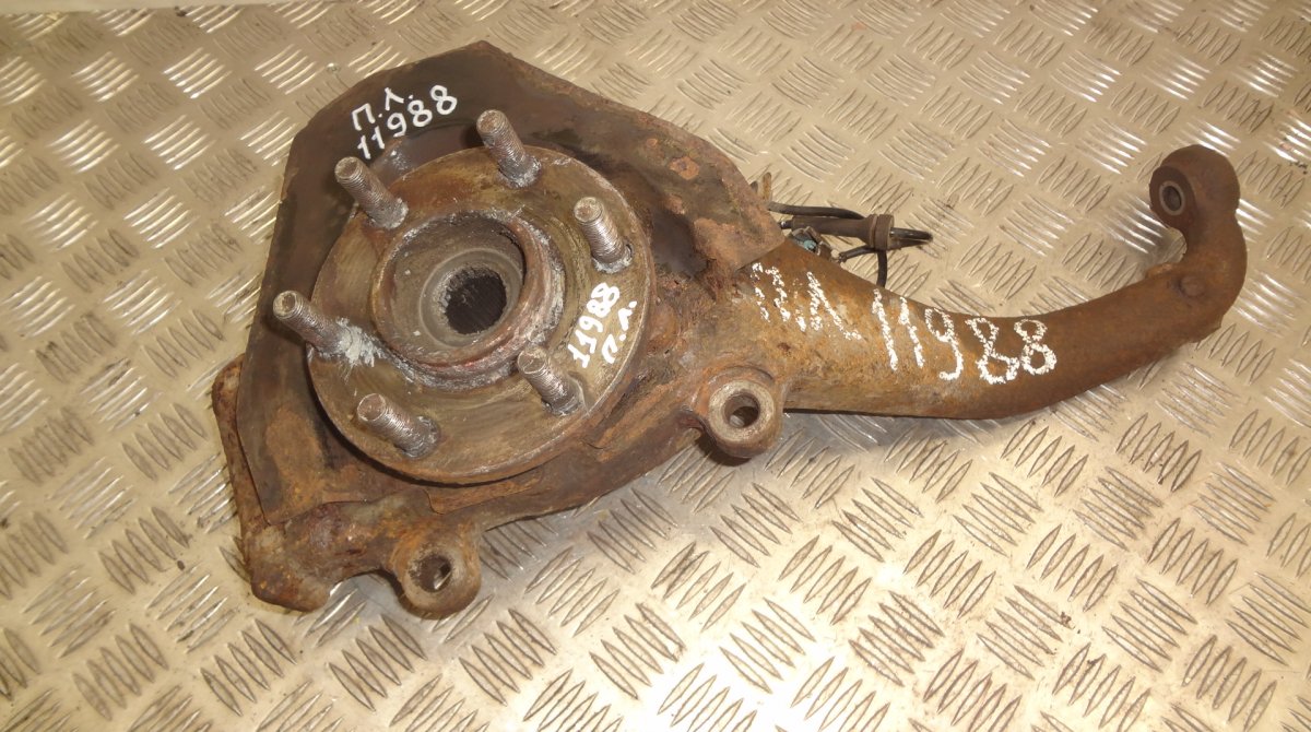Nissan Pathfinder (R51) Wheel bearing housing — front left Wheel bearing housing — front left — NISSAN PAT...