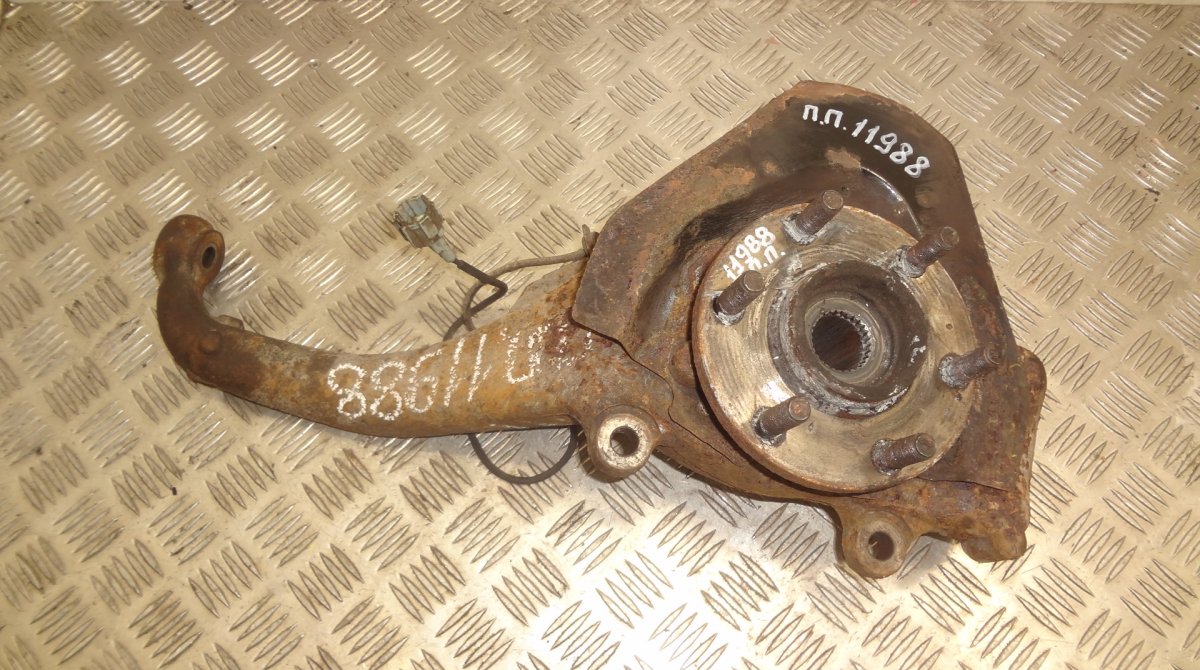 Nissan Pathfinder (R51) Wheel bearing housing — front right Wheel bearing housing — front right — NISSAN PA...