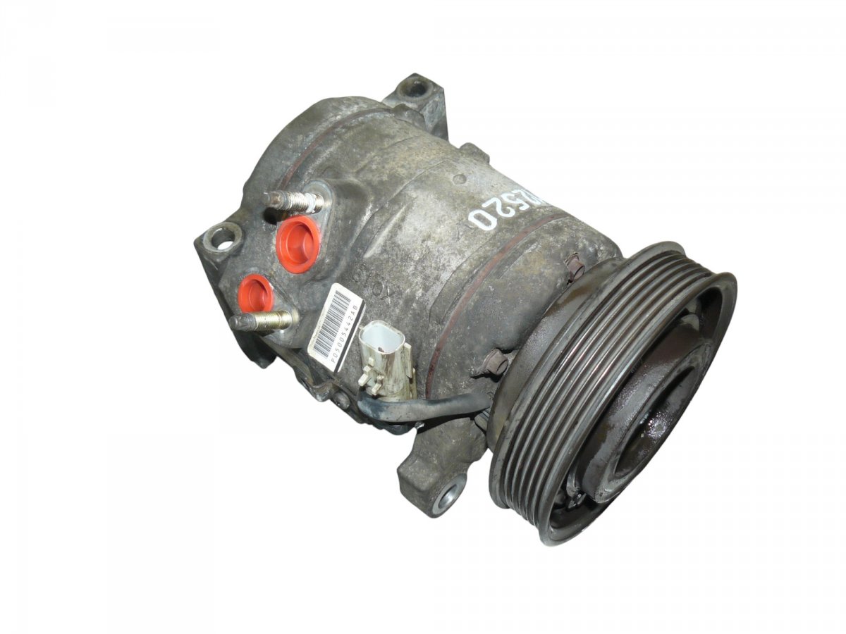 Chrysler Voyager / Town & Country Air-conditioning compressor Air-conditioning compressor — CHRYSLER VOYAGER ...