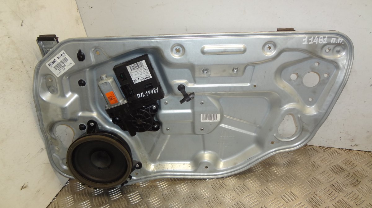 Volvo C30 Complete window regulator — front right Complete window regulator — front right — VOLVO...
