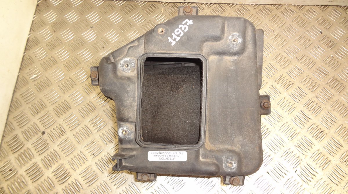 Jeep Compass Air filter housing Air filter housing — JEEP COMPASS I (PK) (2006-...