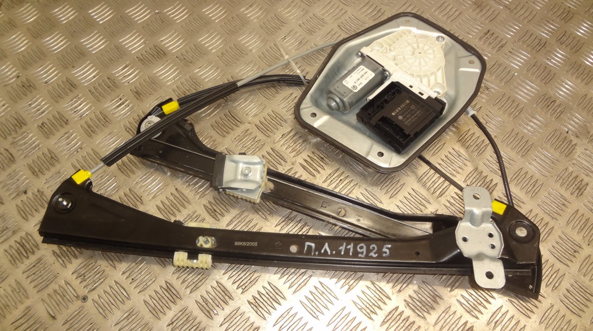 Volkswagen Jetta Complete window regulator — front left Complete window regulator — front left — VW JET...