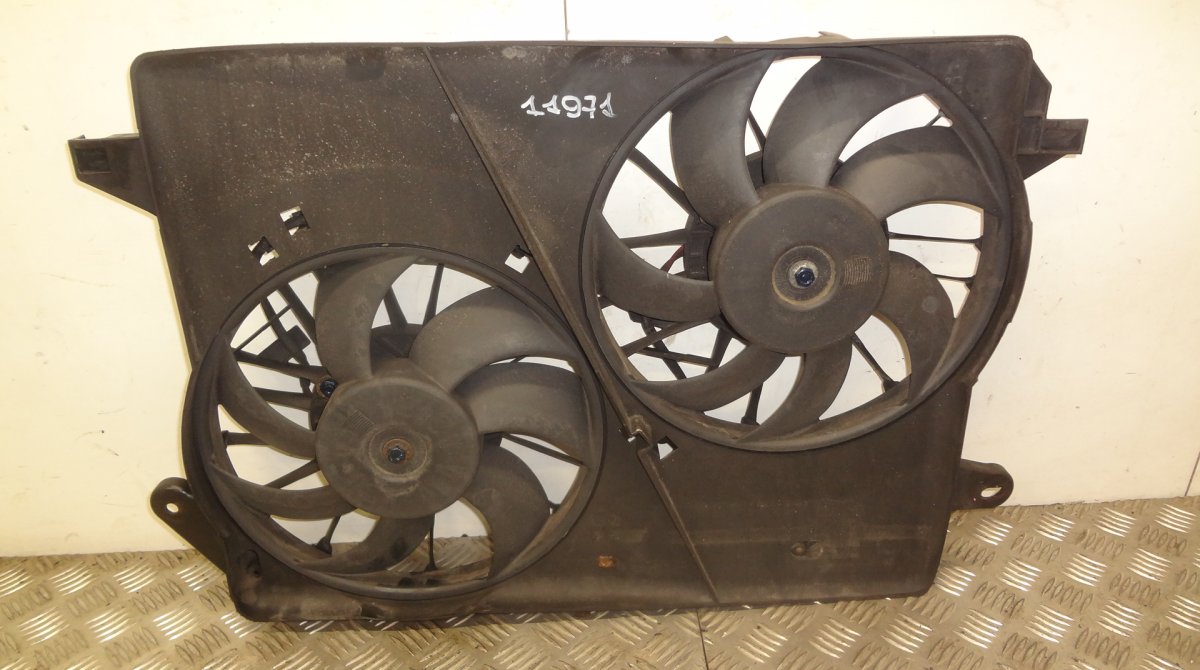 Chrysler 300C Electric Radiator Fan Electric radiator fan — CHRYSLER 300C I (2004-2...