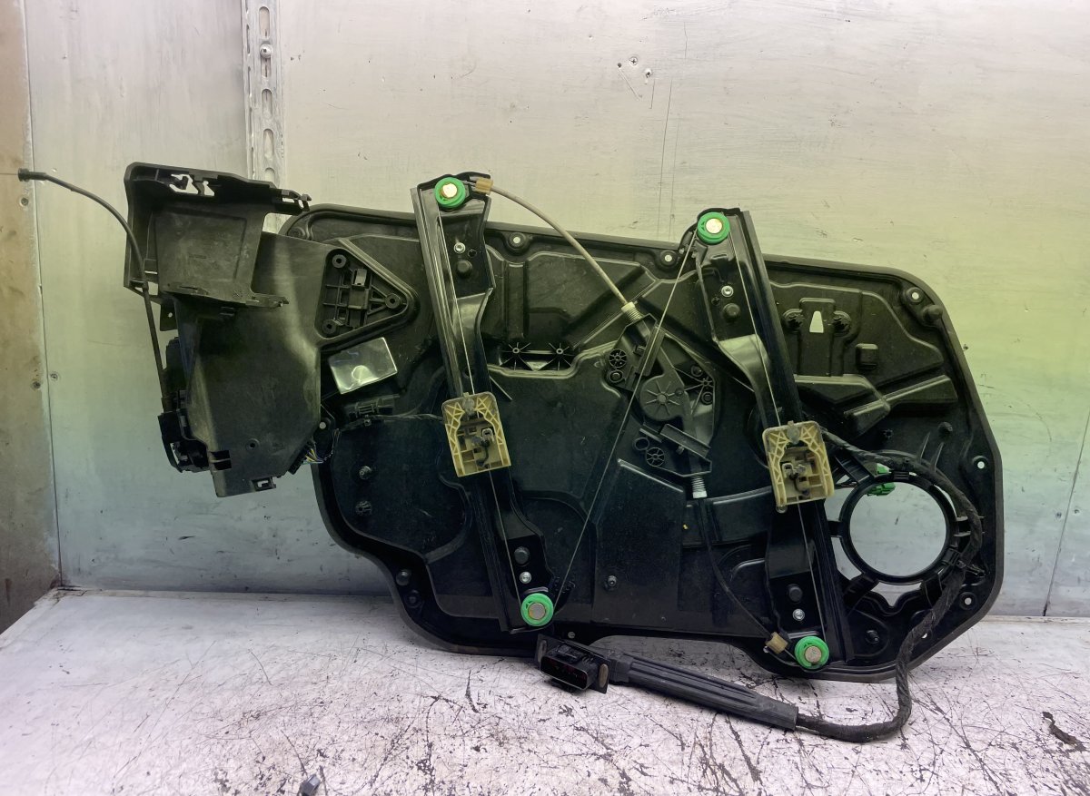Volvo S60 Front-left window regulator mechanism Front-left window regulator mechanism — VOLVO S...