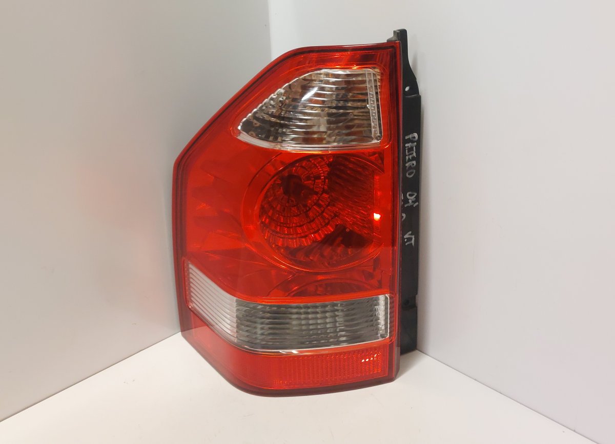 Mitsubishi Pajero Left Rear Light Left rear light — MITSUBISHI PAJERO III (V60, V...