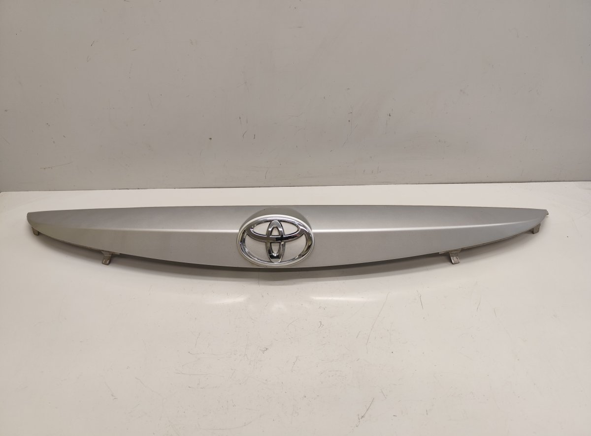 Toyota Auris Boot lid / tailgate moulding Boot lid / tailgate moulding — TOYOTA AURIS (_E...