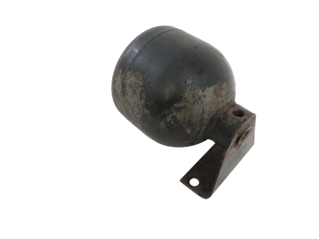 Mercedes-Benz 200 - 300 (W123) Air spring Load Accumulator rear left Air spring Load Accumulator rear left — MERCEDE...