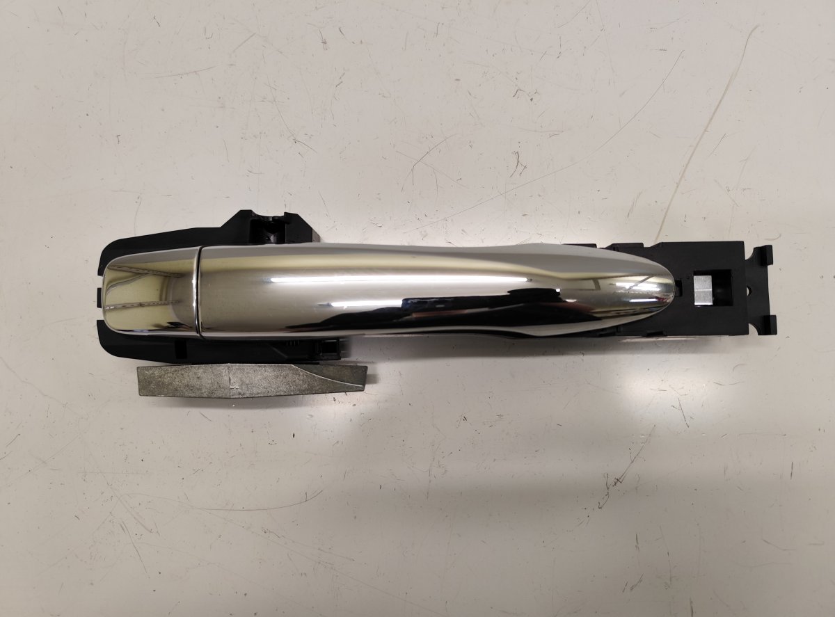 Renault Koleos Exterior door handle — rear left Exterior door handle — rear left — RENAULT KOLE...