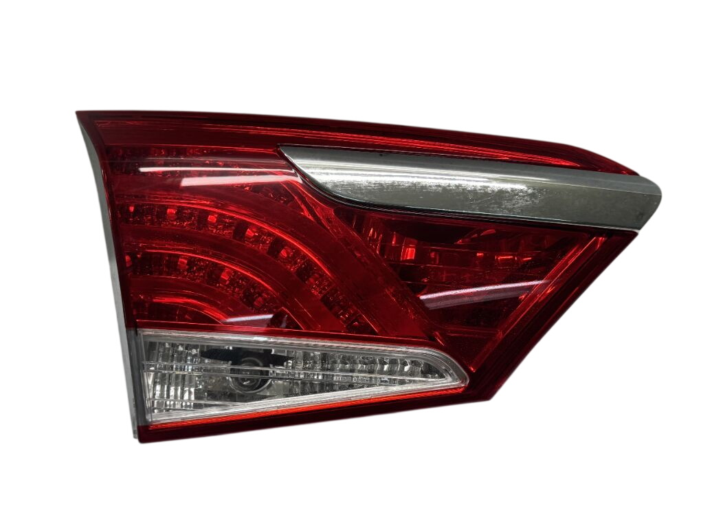 Hyundai i40 Inner tail light — left Inner tail light — left — HYUNDAI i40 (VF) (201...