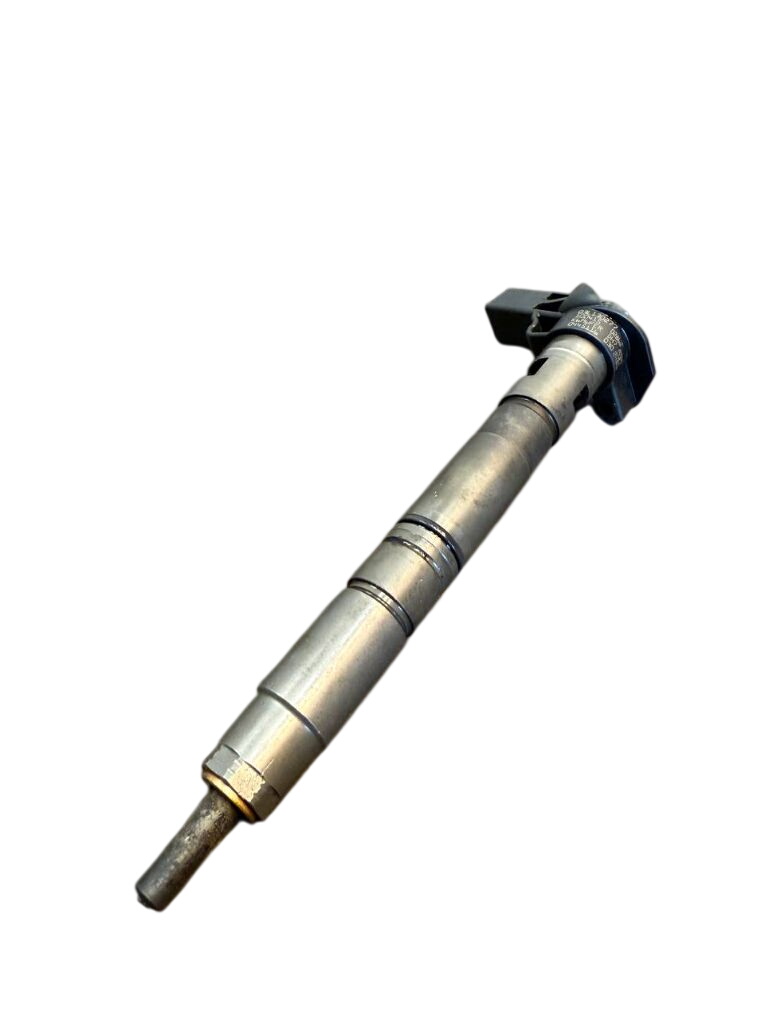 Audi Q5 (8R) Fuel Injector Fuel injector — AUDI Q5 (8R) (2008-2016) — 03L1...