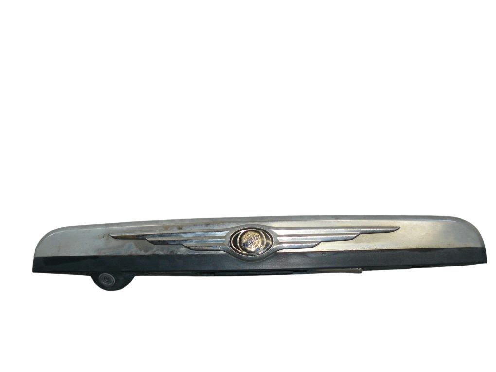Chrysler Grand Voyager / Town & Country Boot lid / tailgate moulding Boot lid / tailgate moulding — CHRYSLER VOYAGER...