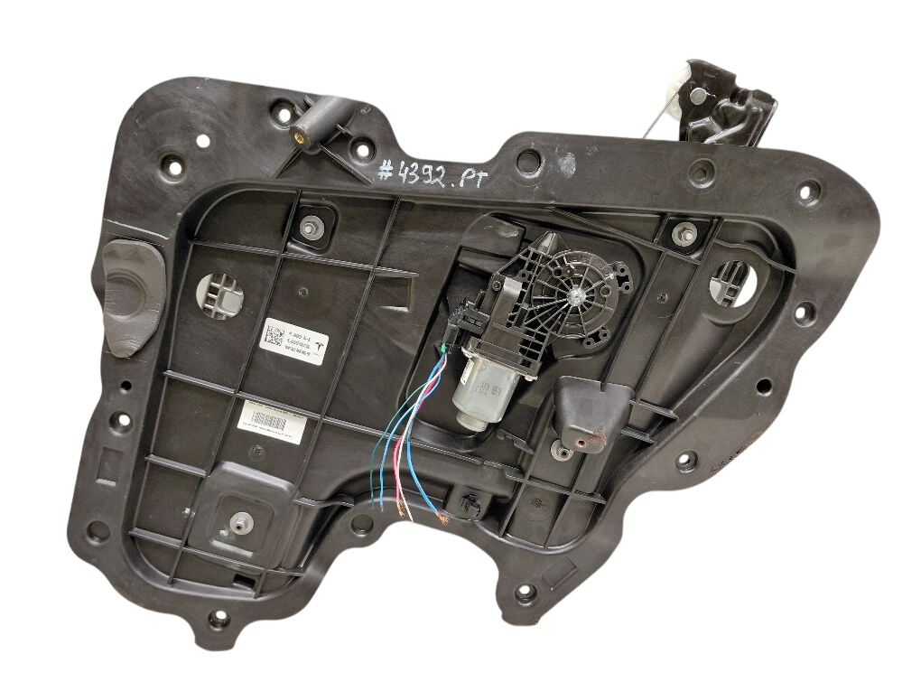 Tesla Model 3 Rear right window regulator mechanism Rear right window regulator mechanism — TESLA M...