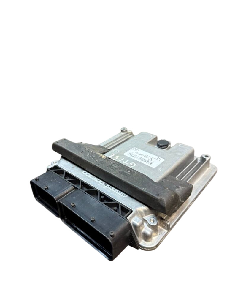 Audi Q5 (8R) Engine control unit (ECU) Engine control unit (ECU) — AUDI Q5 (8R) (2008-...