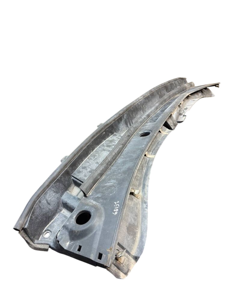 Lexus NX Windscreen wiper cowl Windscreen wiper cowl — LEXUS NX I (AZ10) (2014...