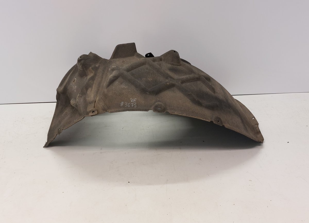 Volkswagen Touareg Wheel arch liner — front left Wheel arch liner — front left — VW TOUAREG II (...