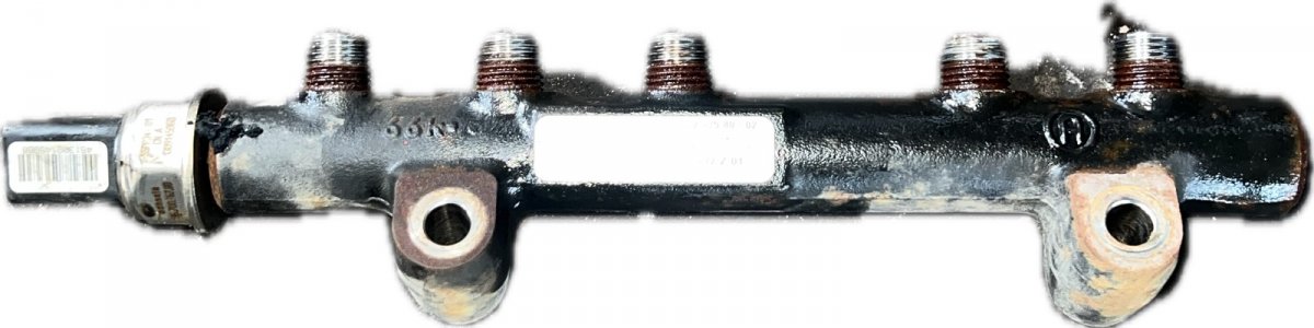 Volvo S60 Fuel Distributor / fuel rail Fuel distributor / fuel rail — VOLVO S60 II / V...