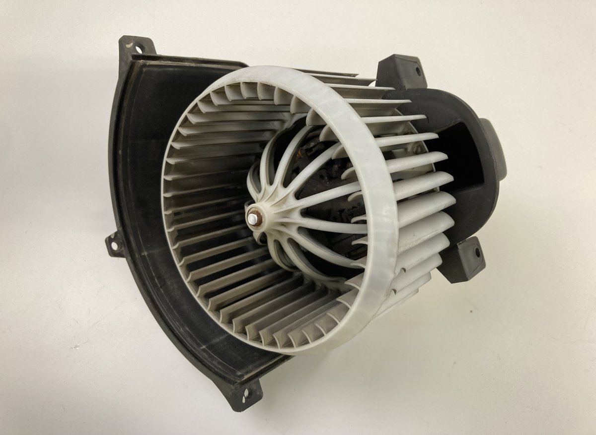 Porsche Cayenne Heater Blower Motor Heater blower motor — PORSCHE CAYENNE I (2002-2...
