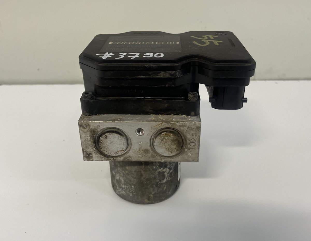 Hyundai i40 ABS hydraulic unit / pump ABS hydraulic unit / pump — HYUNDAI i40 (VF) (2...