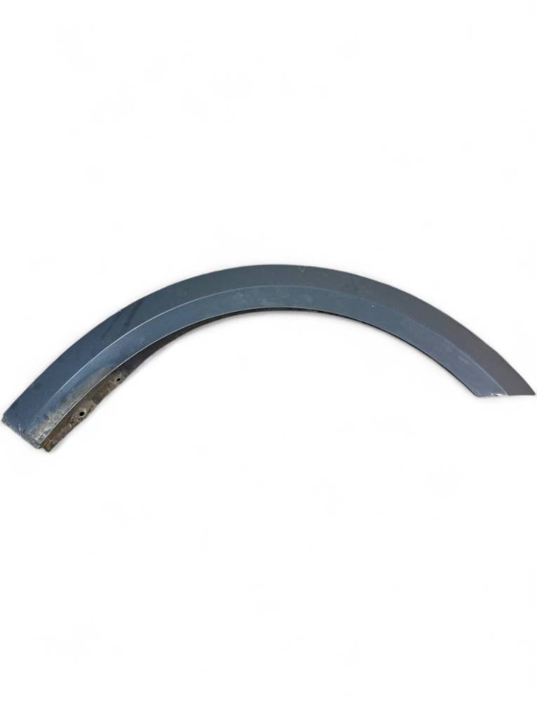 Seat Leon Wheel arch extension — front right Wheel arch extension — front right — SEAT LEON ...