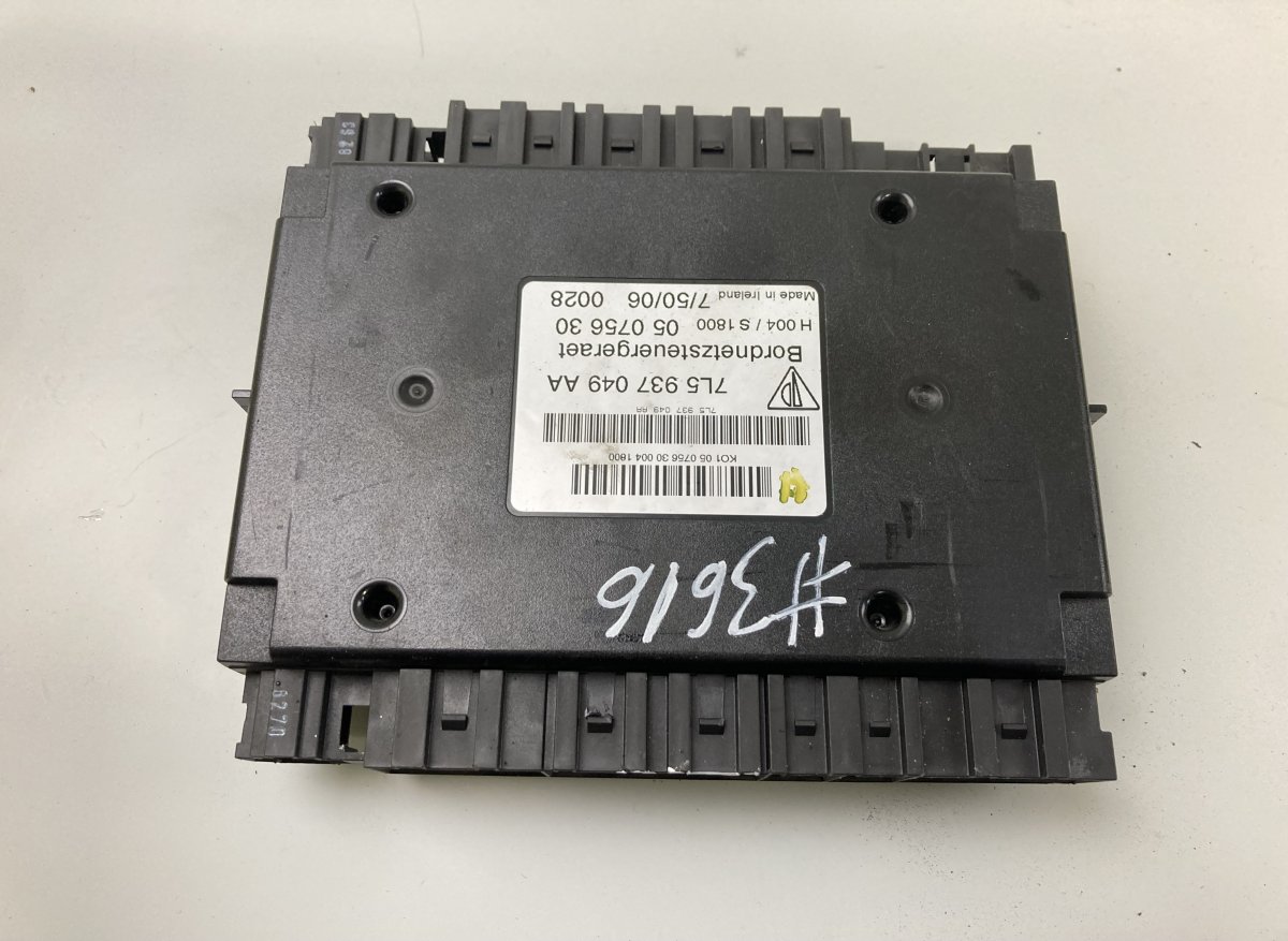 Porsche Cayenne Body control module (BCM) Body control module (BCM) — PORSCHE CAYENNE I (...