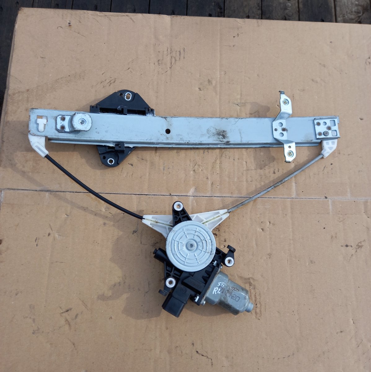 Subaru Impreza / WRX Complete window regulator — rear left Complete window regulator — rear left — SUBARU ...