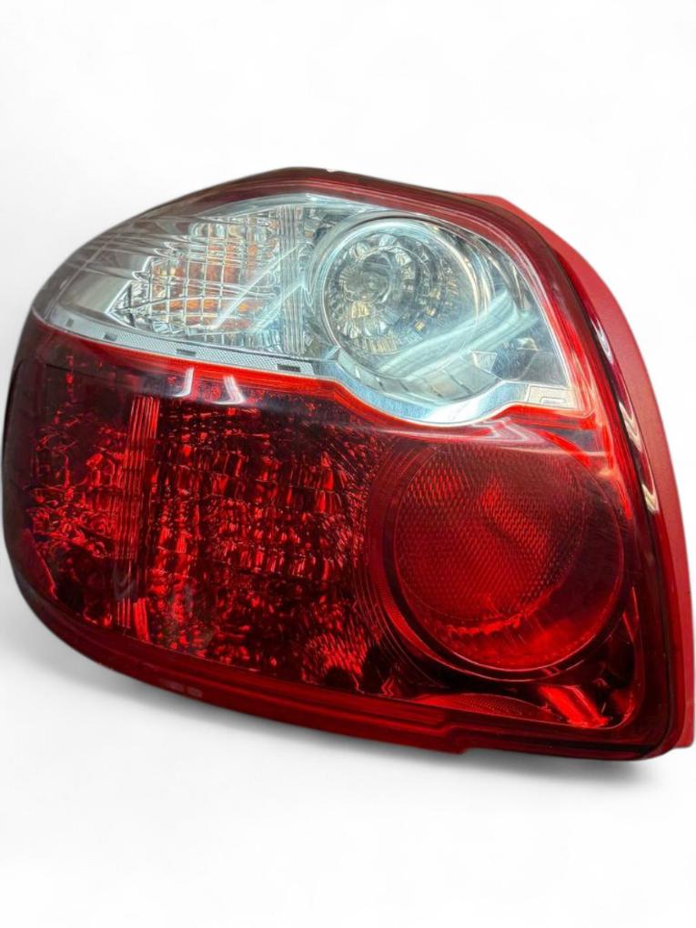 Toyota Auris Left Rear Light Left rear light — TOYOTA AURIS (_E15_) (2006-20...