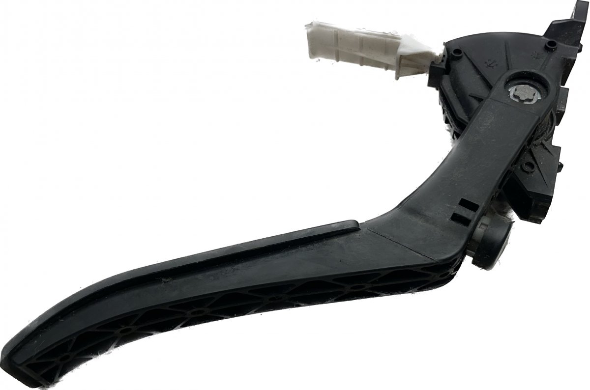Volkswagen Touareg Accelerator Pedal Accelerator pedal — VW TOUAREG I (7L) (2002-201...