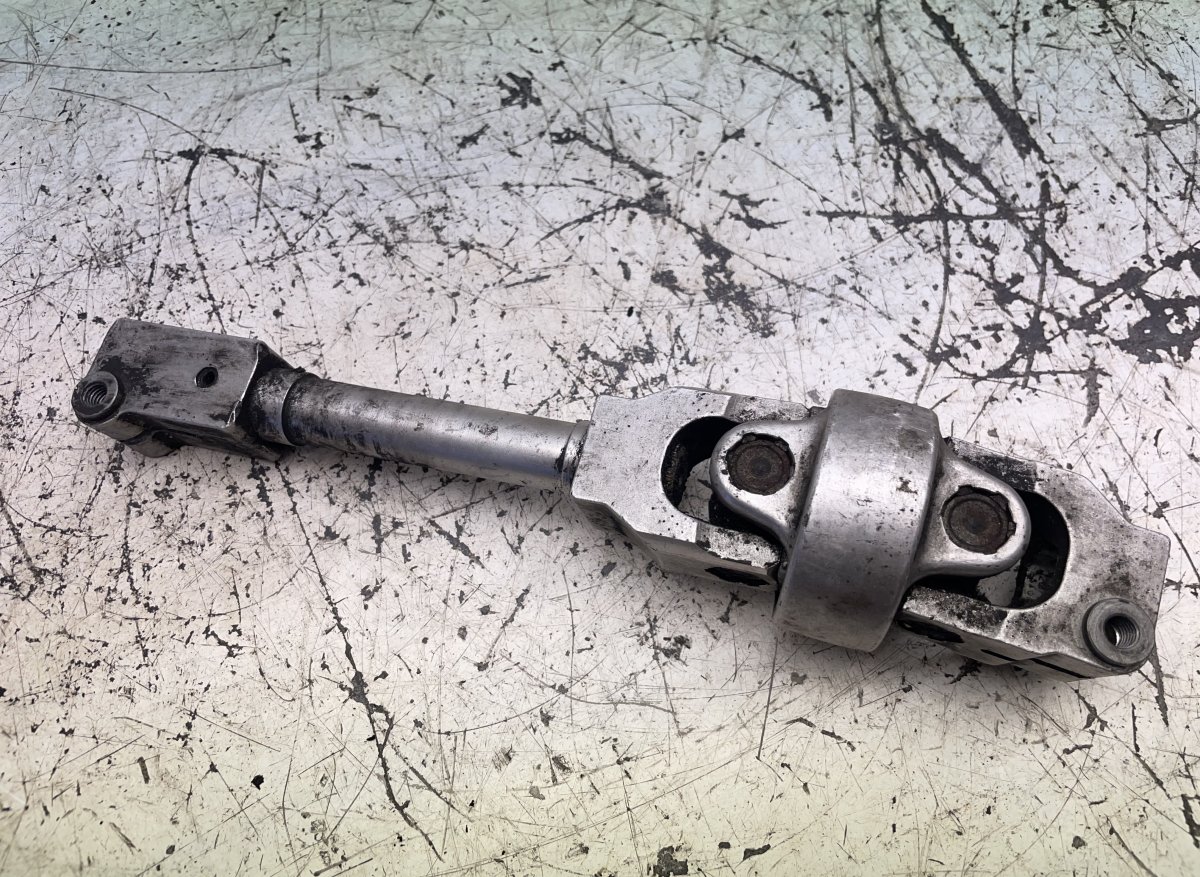Volvo S60 steering shaft Steering shaft — VOLVO S60 II / V60 I (2010-201...