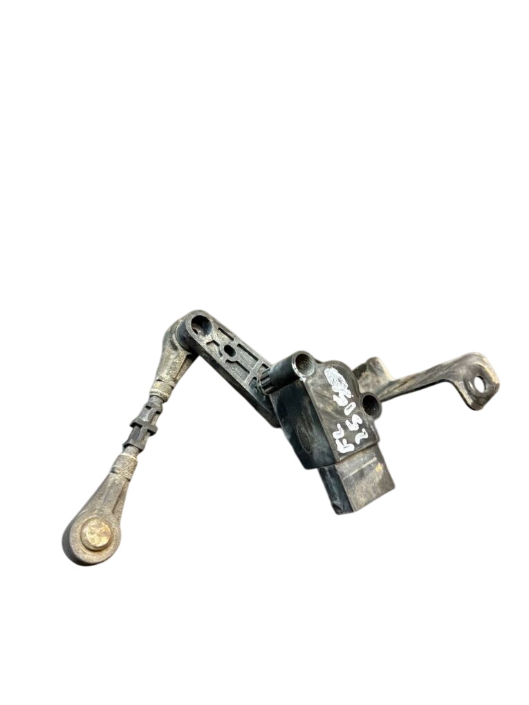 Land Rover Range Rover Evoque Suspension level sensor — front right Suspension level sensor — front right — LAND RO...
