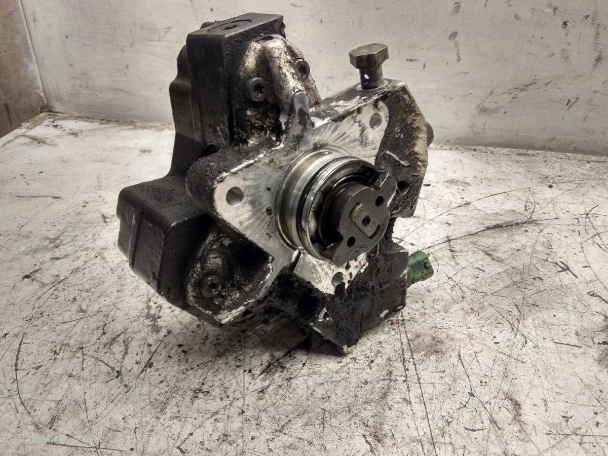 Volvo S80 Diesel fuel injection pump Diesel fuel injection pump — VOLVO S80 (II AS) ...