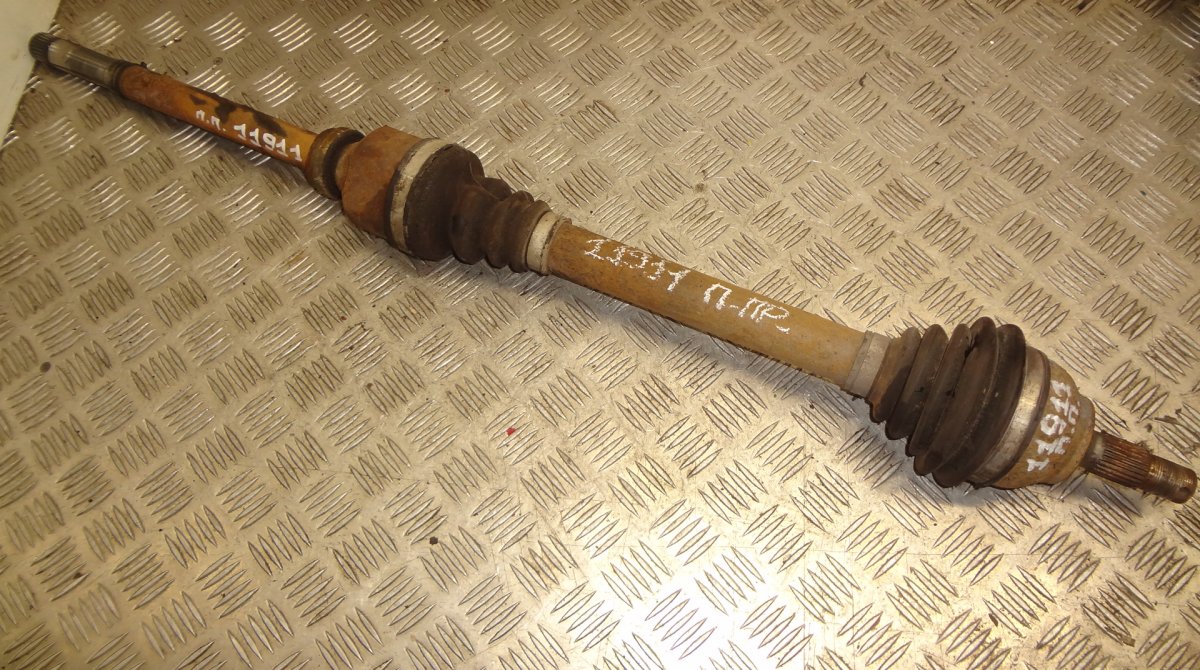 Peugeot 3008 Driveshaft — front right Driveshaft — front right — PEUGEOT 3008 I (T84)...
