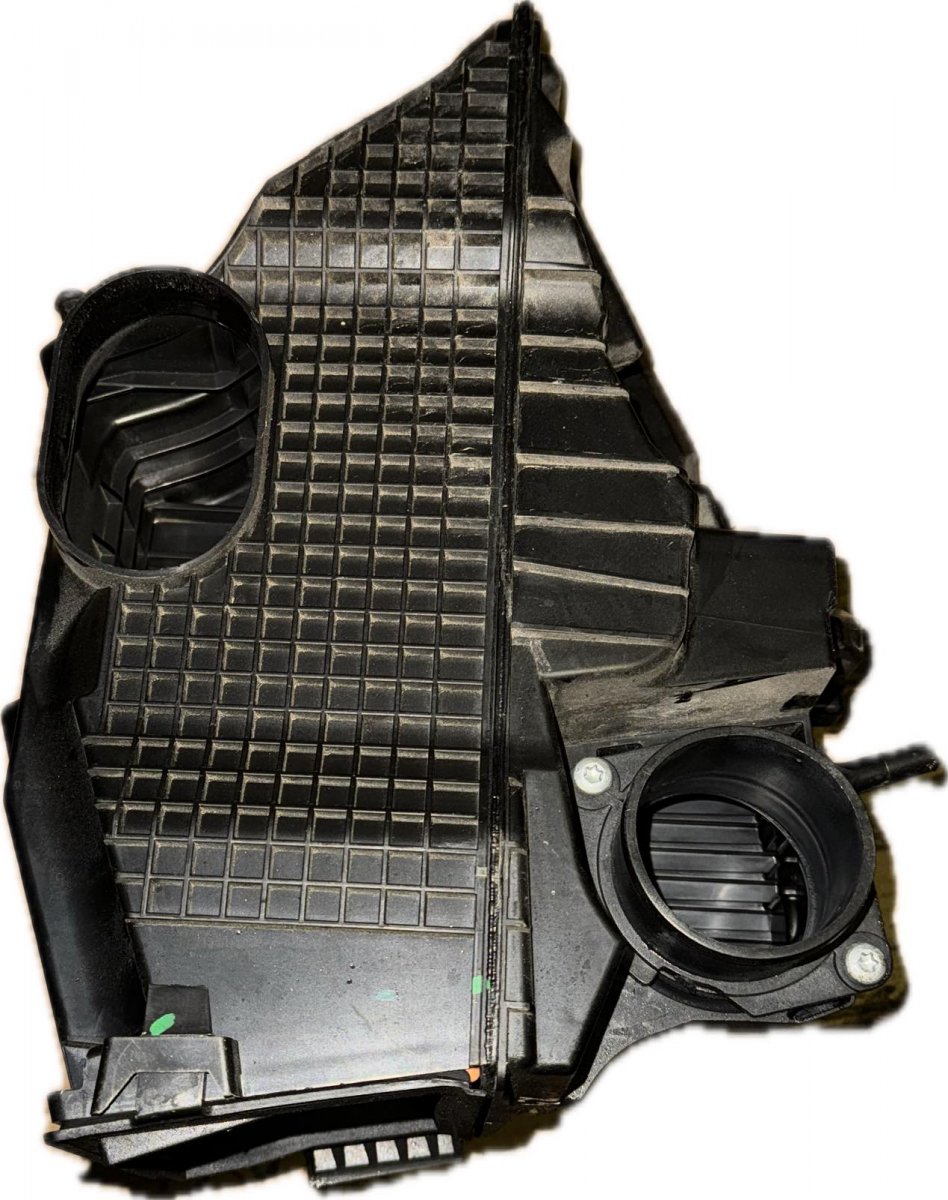 Dacia Duster Air filter housing Air filter housing — DACIA DUSTER II (2017-2024...